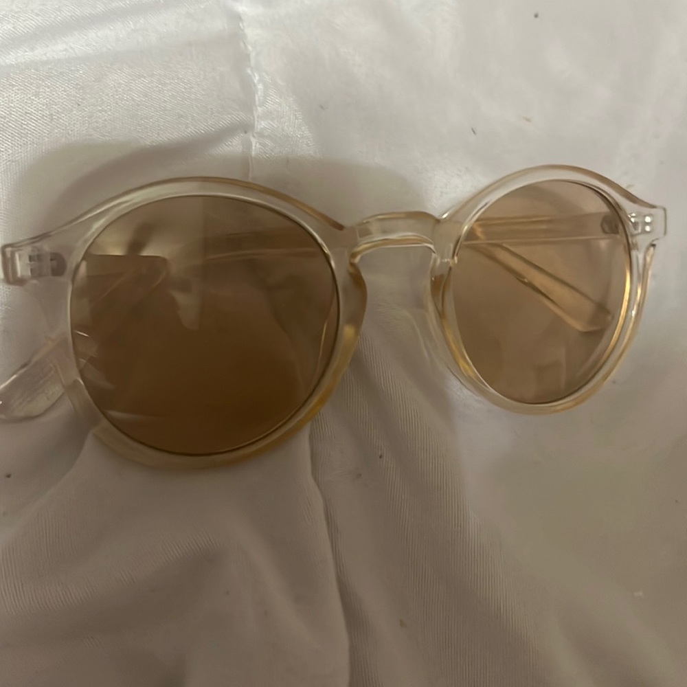 circle glasses